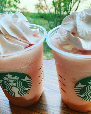 桃フラペチーノ